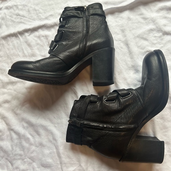 Alberto Fermani black leather boots size 39 - Picture 2 of 8